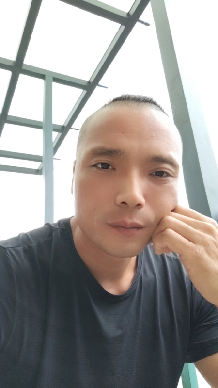 伯爵的第三张照片--长乐王婆说媒